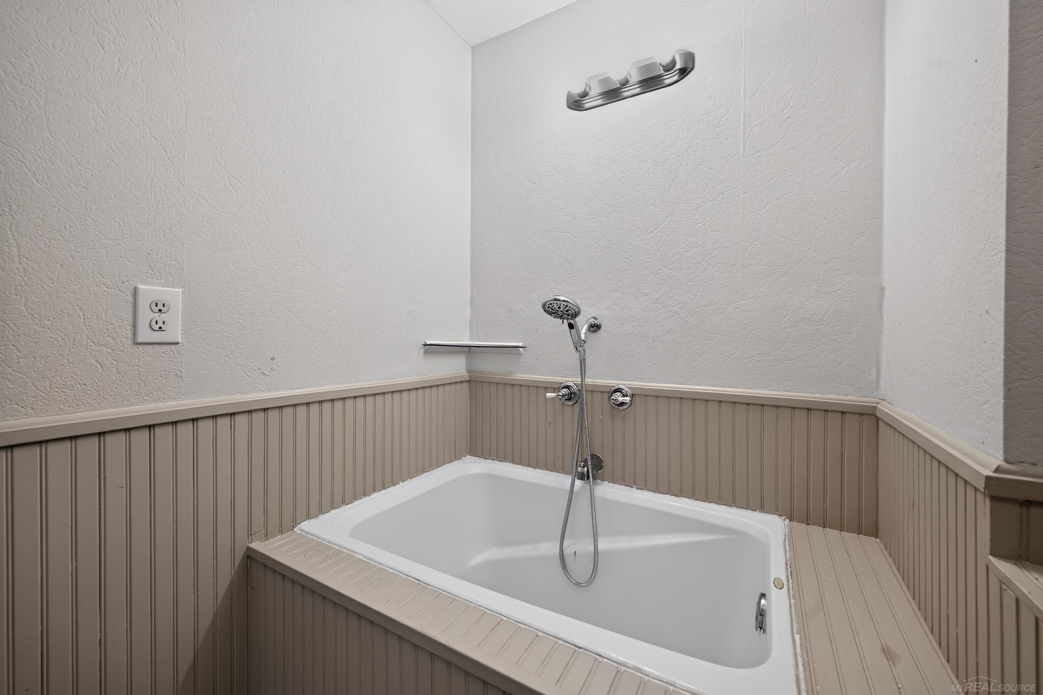6611 Textile Road Ypsilanti, MI 48197 - Photo 47 of 52