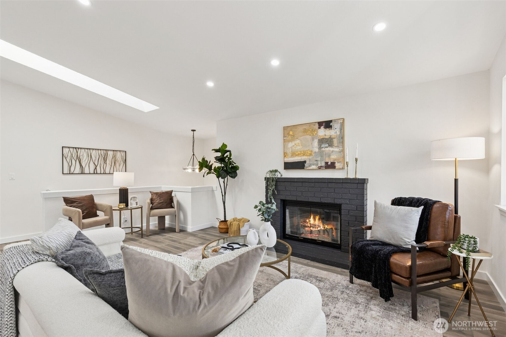 7002 42nd Avenue South Seattle, WA 98118 - Photo 2 of 32