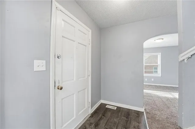 $200,000 | 1230 West 31st Street, Independence, MO 64055