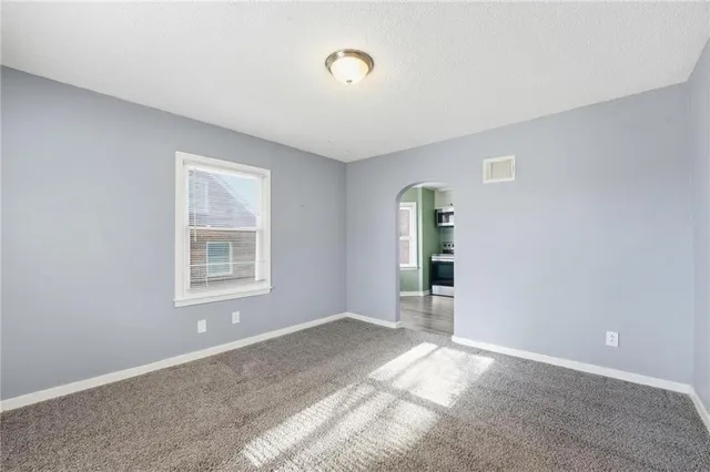 $200,000 | 1230 West 31st Street, Independence, MO 64055