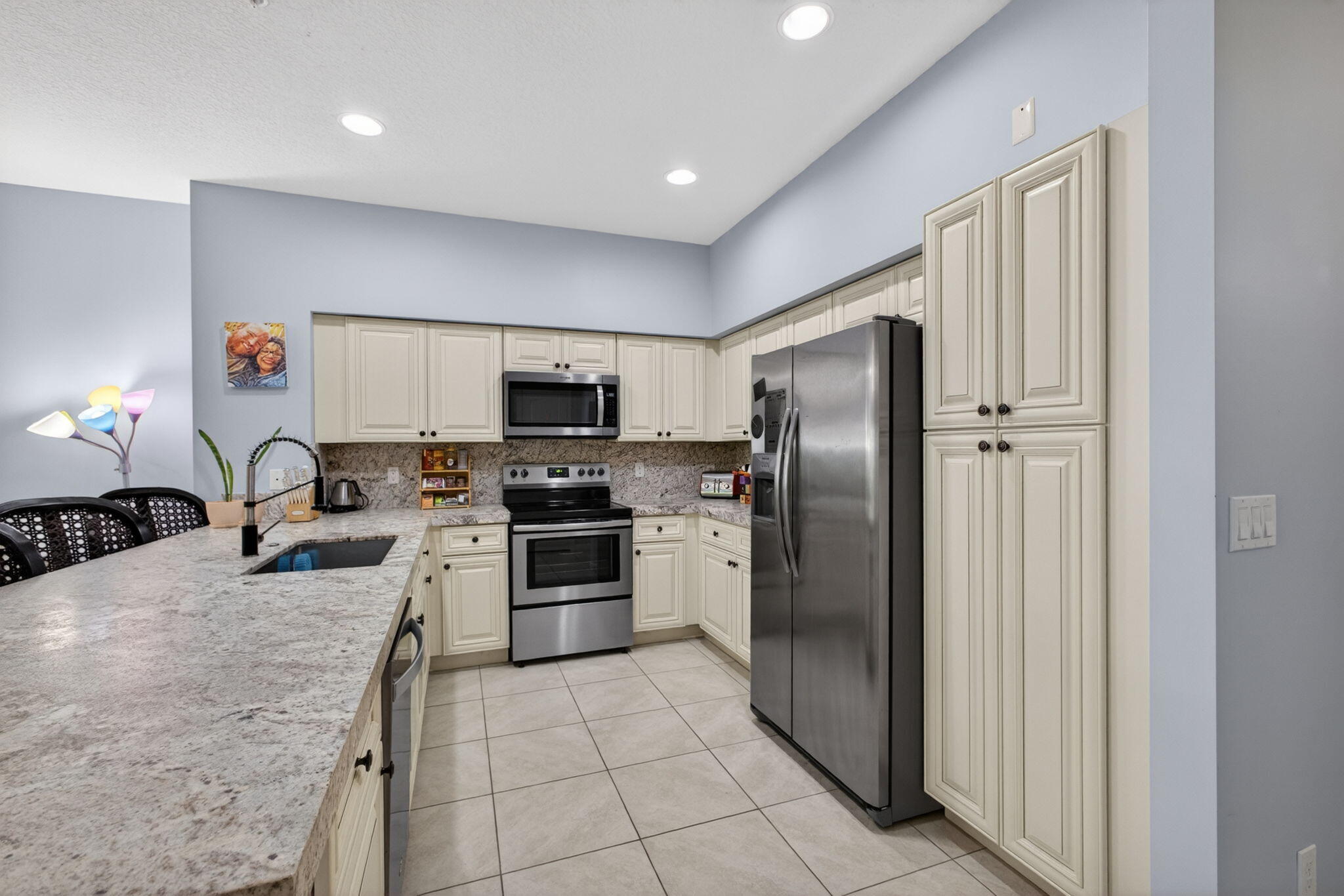 4470 Leo Lane Riviera Beach, FL 33410 - Photo 7 of 35 10-web-or-mls-5D1A8522