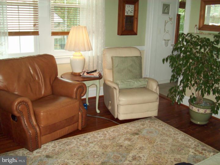 258 North Ridge Avenue Ambler, PA 19002 - Photo 7 of 15 Family Room