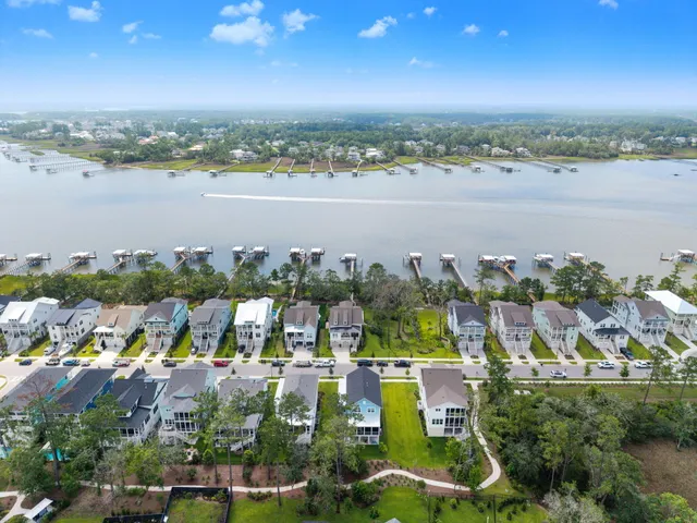 $1,289,000 | 405 Blowing Fresh Drive, Charleston, SC 29492