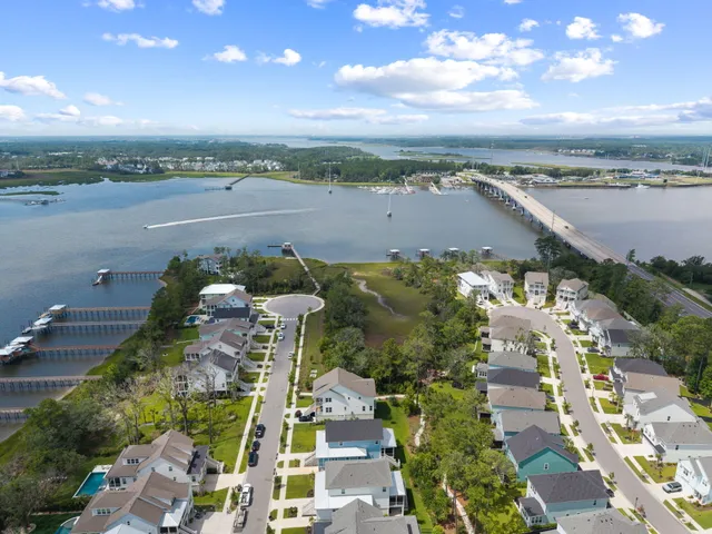 $1,289,000 | 405 Blowing Fresh Drive, Charleston, SC 29492