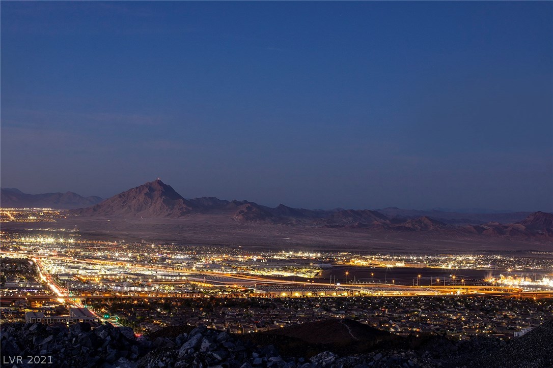 507 Cityview Ridge Drive Henderson, NV 89012 - Photo 4 of 31 Gallery Image 4