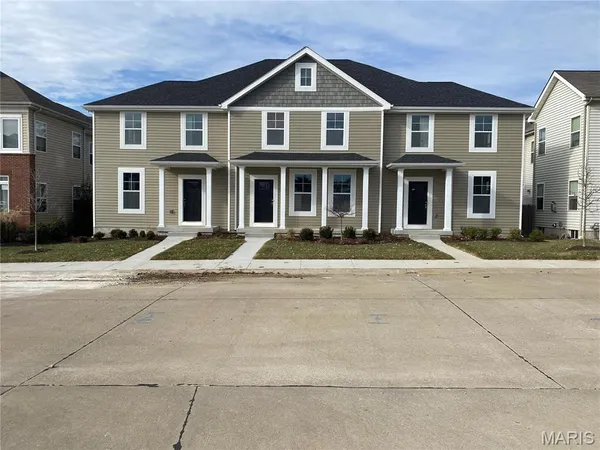 $375,000 | 7123 Trainor Place, St. Louis, MO 63116