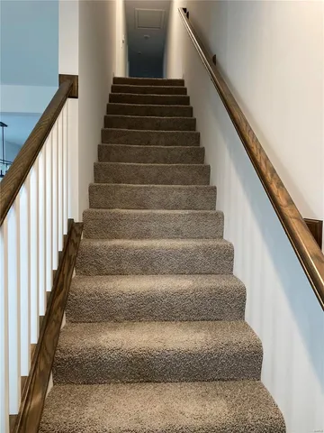 $375,000 | 7123 Trainor Place, St. Louis, MO 63116