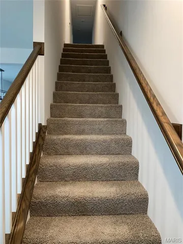 $375,000 | 7123 Trainor Place, St. Louis, MO 63116