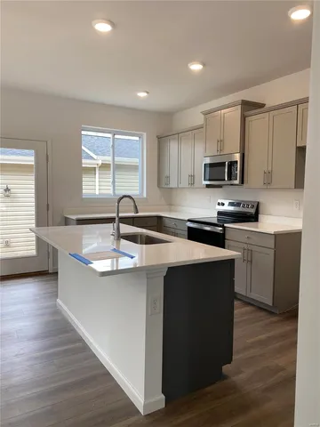 $375,000 | 7123 Trainor Place, St. Louis, MO 63116