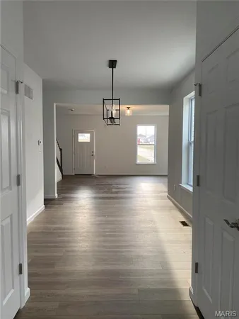 $375,000 | 7123 Trainor Place, St. Louis, MO 63116