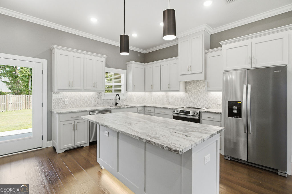 4067 Applecross Road Valdosta, GA 31605 - Photo 8 of 30