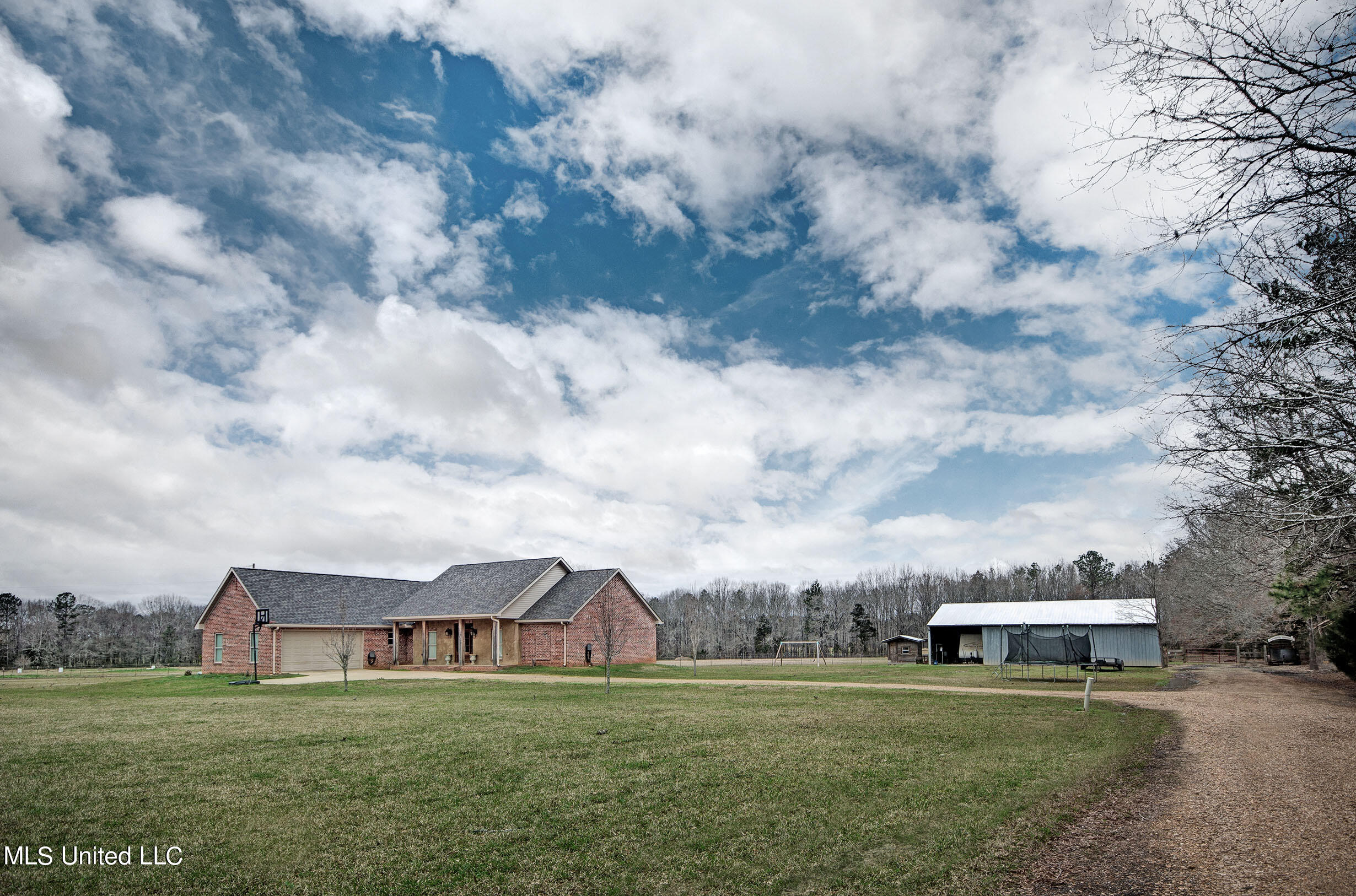 634 Red Oak Road Pelahatchie, MS 39145 - Photo 1 of 10 3A3761B2-CA7A-4CE6-B5EF-9F969FA67059