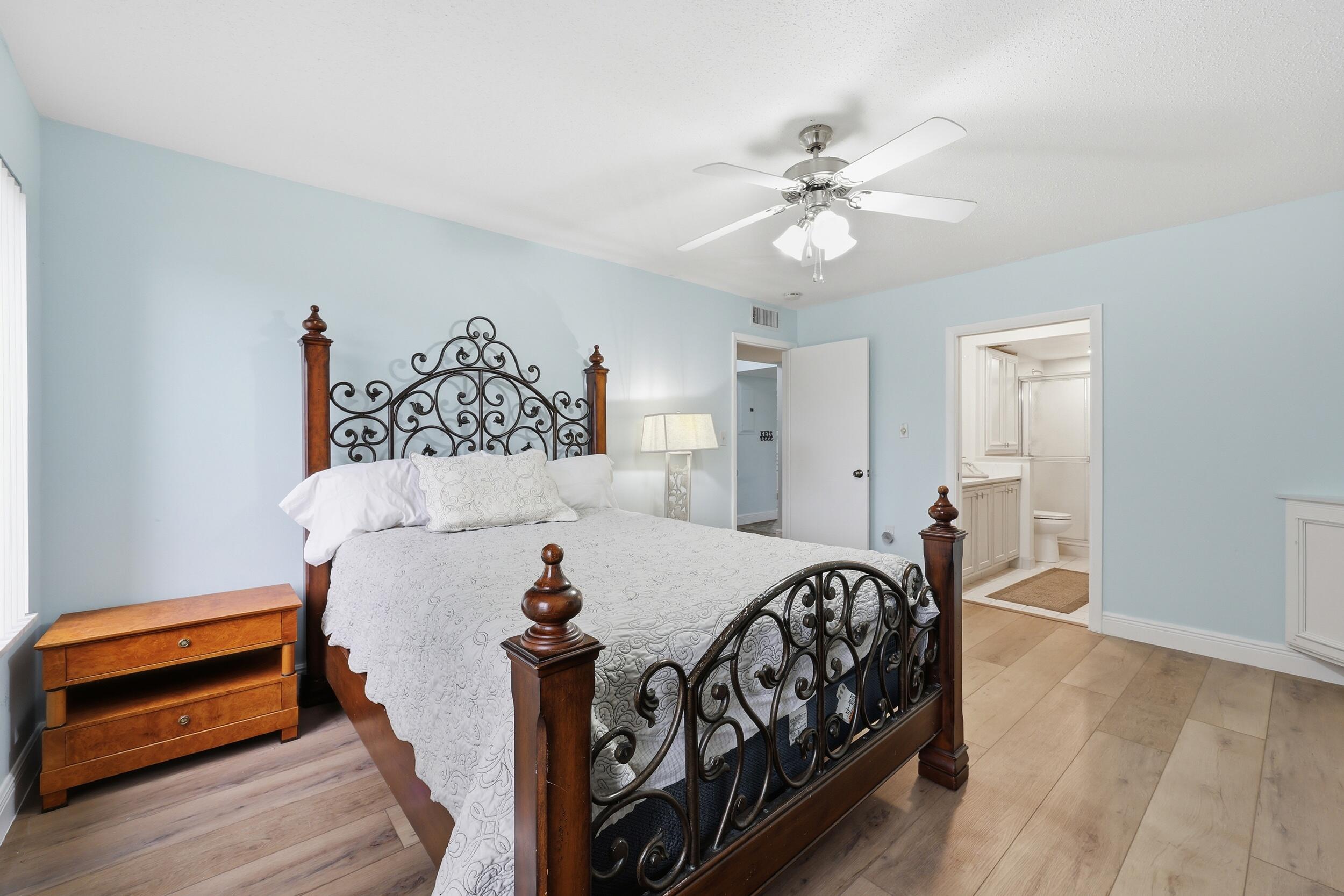 5111 Southeast Miles Grant Road, Unit 102 Stuart, FL 34997 - Photo 18 of 30 23_8p3a3679