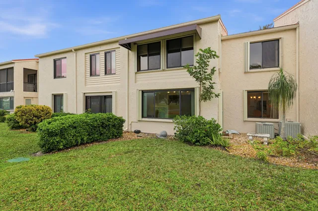 $230,000 | 5111 Southeast Miles Grant Road, Unit 102, Stuart, FL 34997