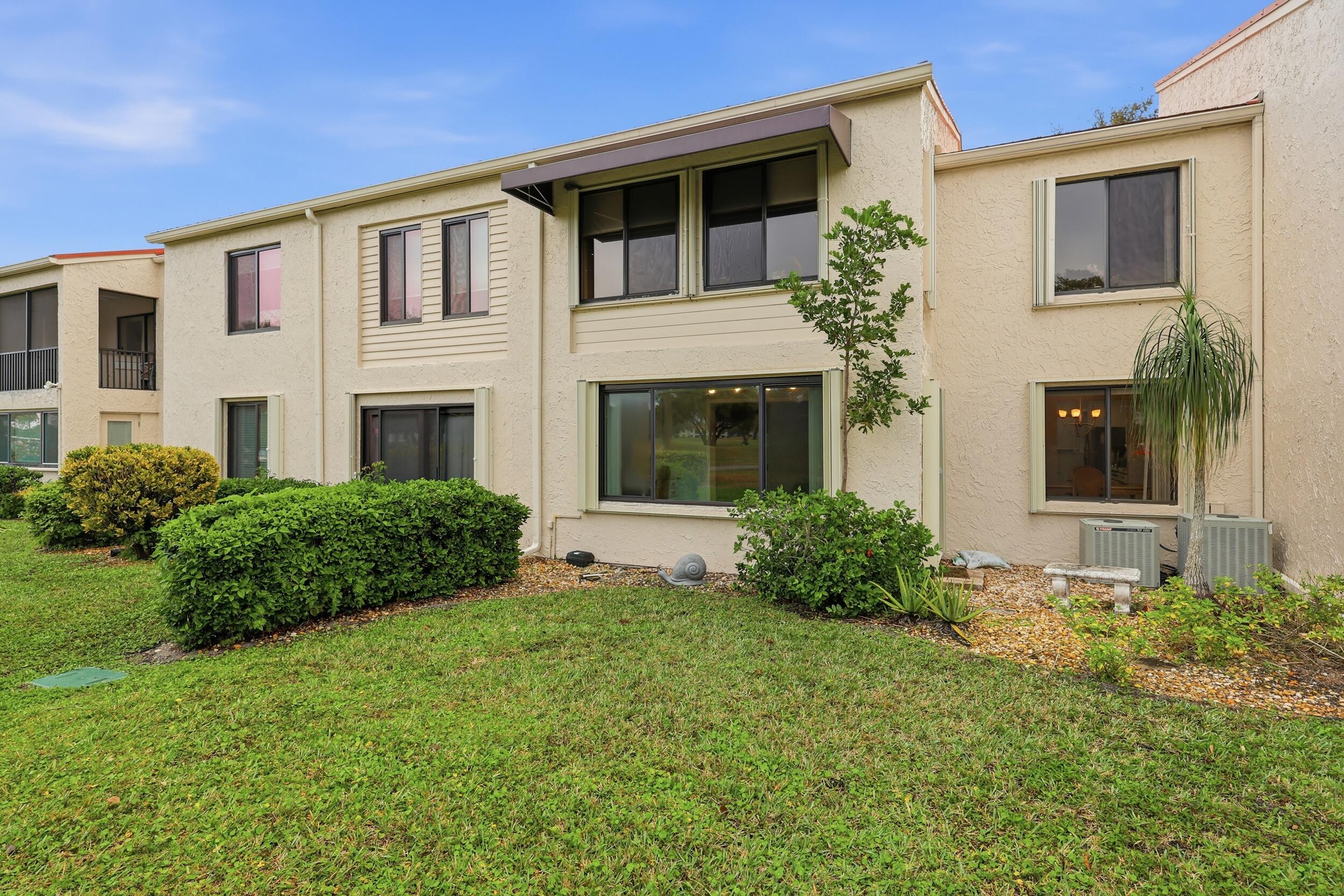 5111 Southeast Miles Grant Road, Unit 102 Stuart, FL 34997 - Photo 22 of 30 29_8p3a3799