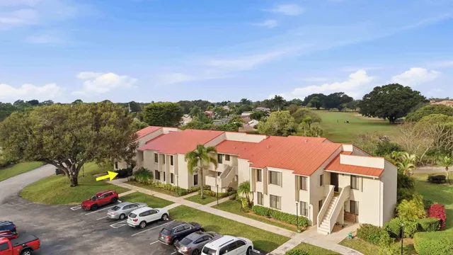 $230,000 | 5111 Southeast Miles Grant Road, Unit 102, Stuart, FL 34997
