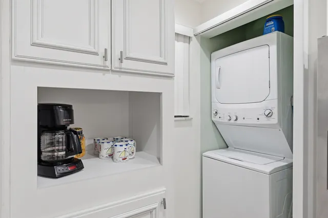 $230,000 | 5111 Southeast Miles Grant Road, Unit 102, Stuart, FL 34997