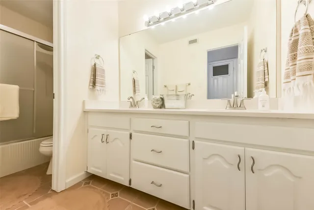 $499,000 | 1236 Sailfish Street, Bayou Vista, TX 77563