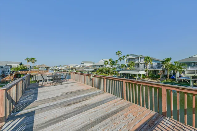 $499,000 | 1236 Sailfish Street, Bayou Vista, TX 77563