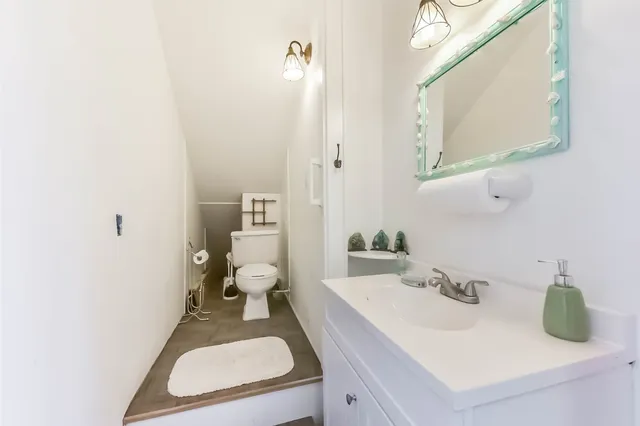 $499,000 | 1236 Sailfish Street, Bayou Vista, TX 77563