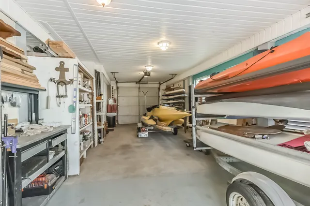 $499,000 | 1236 Sailfish Street, Bayou Vista, TX 77563