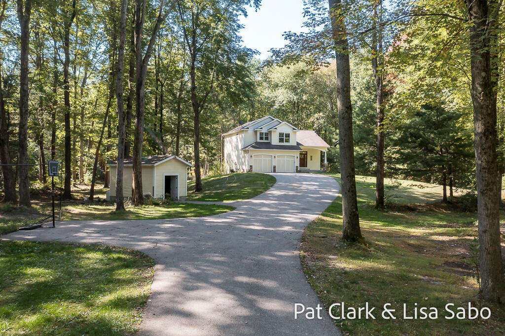 983 West Tyler Road Muskegon, MI 49445 - Photo 3 of 63 983W.TylerRd-2LoRes