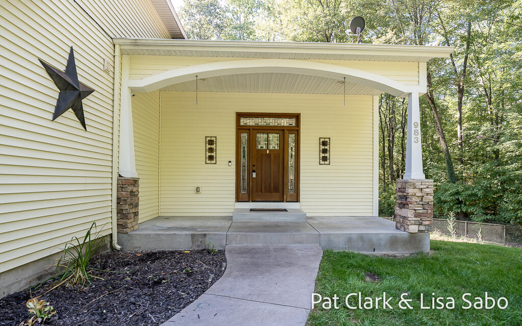 983 West Tyler Road Muskegon, MI 49445 - Photo 4 of 63 983W.TylerRd-4LoRes