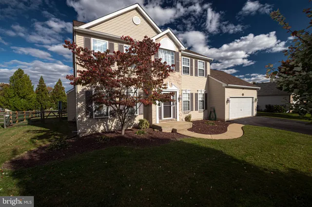 $569,900 | 27 Basalt Street, Townsend, DE 19734