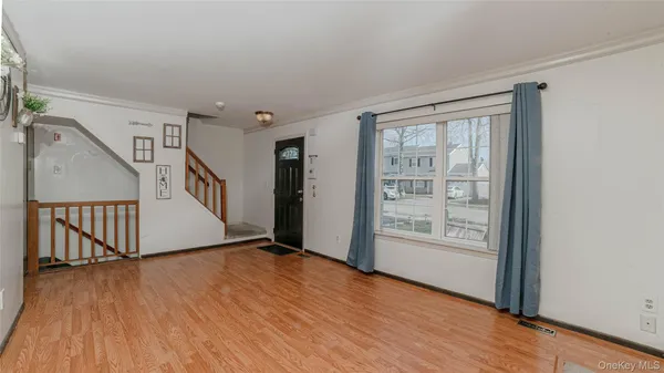 $549,000 | 44 Oak Street, Central Islip, NY 11722