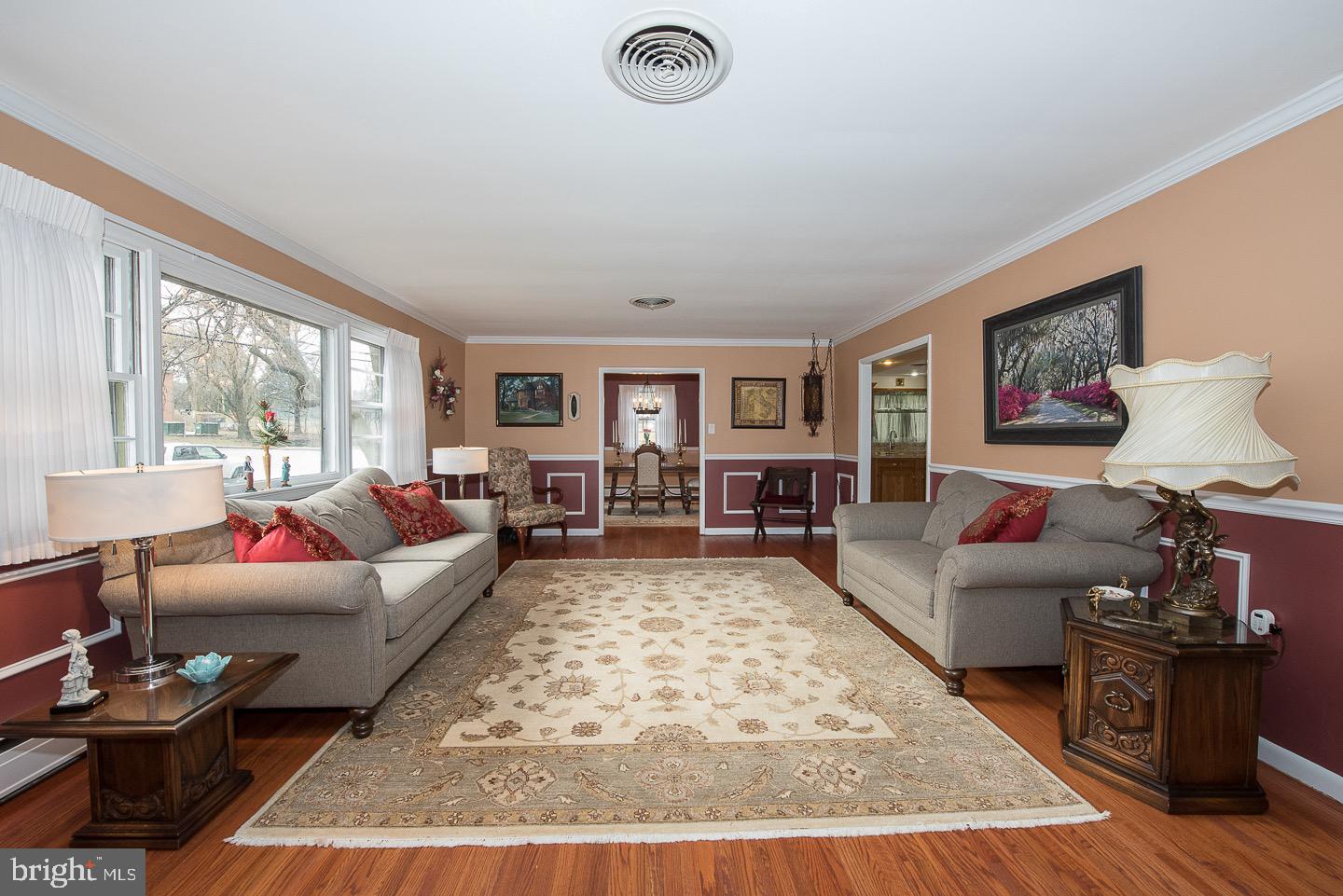 56 South Brookside Road Springfield, PA 19064 - Photo 5 of 41
