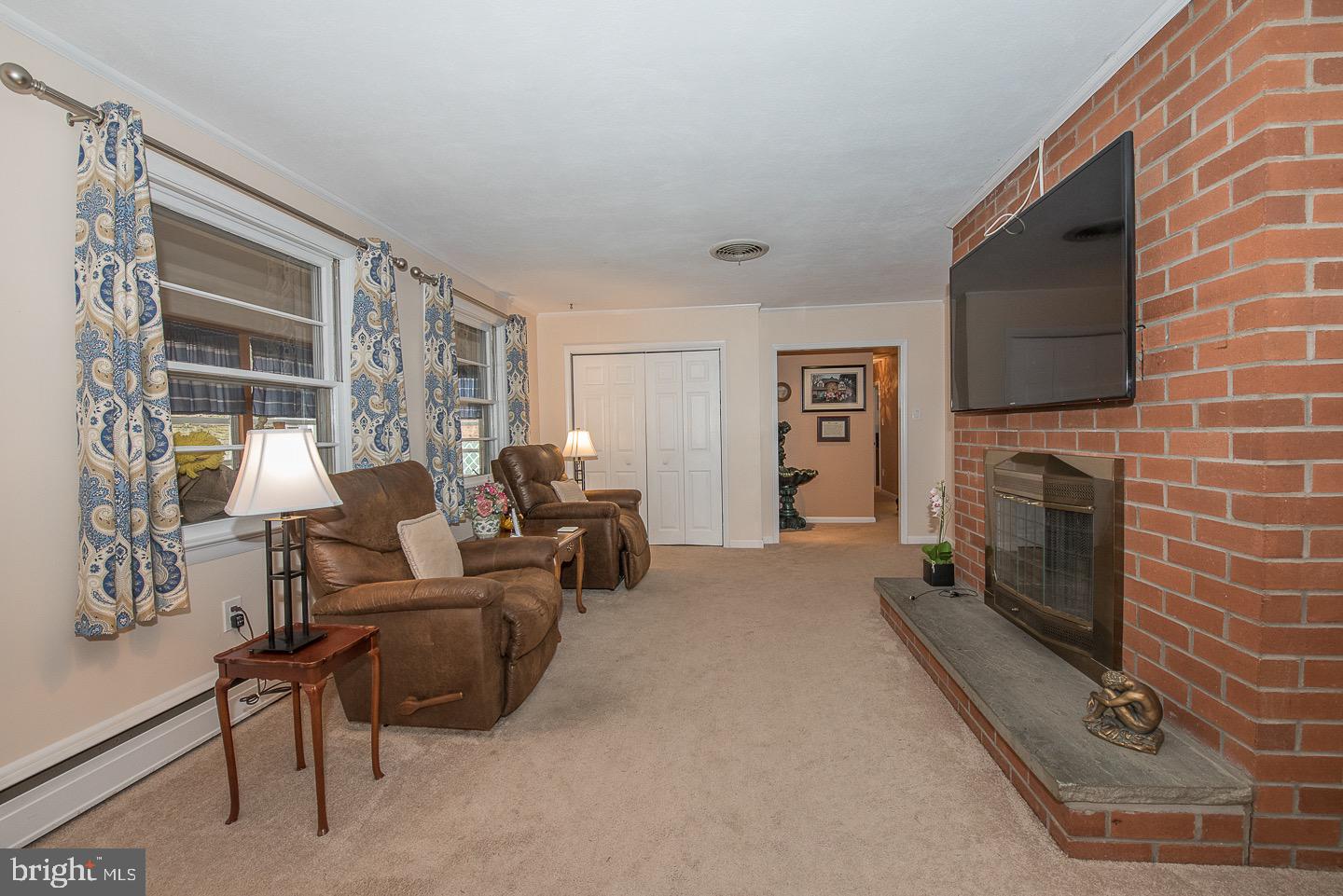 56 South Brookside Road Springfield, PA 19064 - Photo 10 of 41