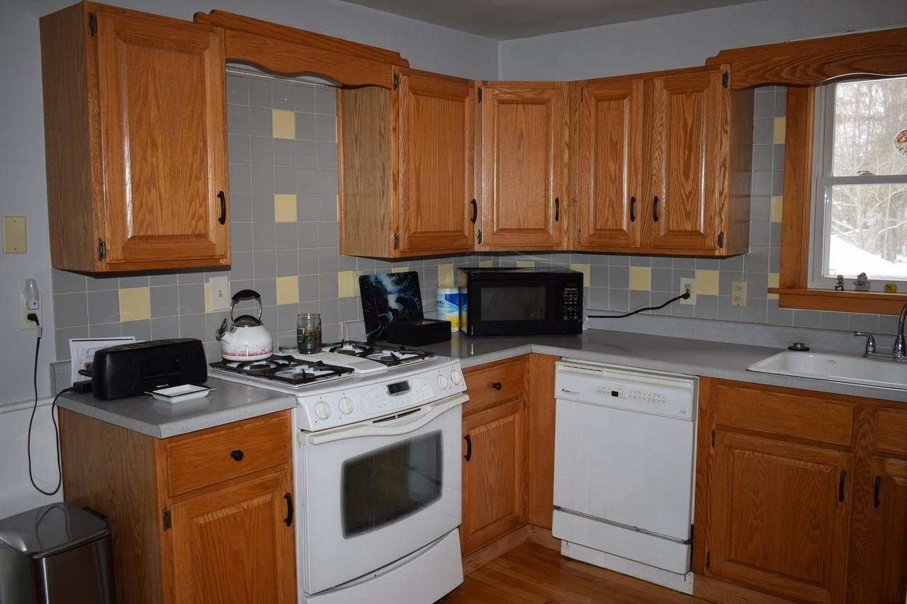 468 Littleton Road Whitefield, NH 03598 - Photo 4 of 39 Gallery Image 4