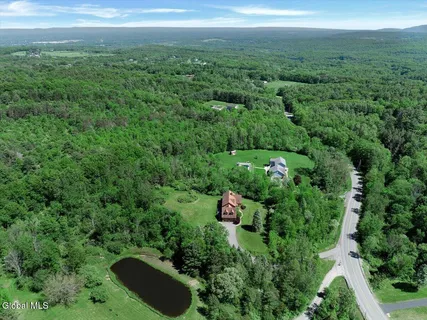 $549,900 | 456 South Kelley Road, Princetown, NY 12306