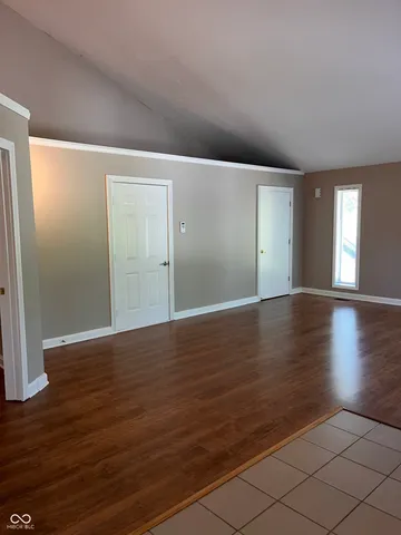 $1,250 | 945 Unit B Fox Hill Drive, Indianapolis, IN 46228