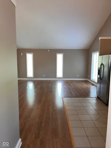 $1,250 | 945 Unit B Fox Hill Drive, Indianapolis, IN 46228