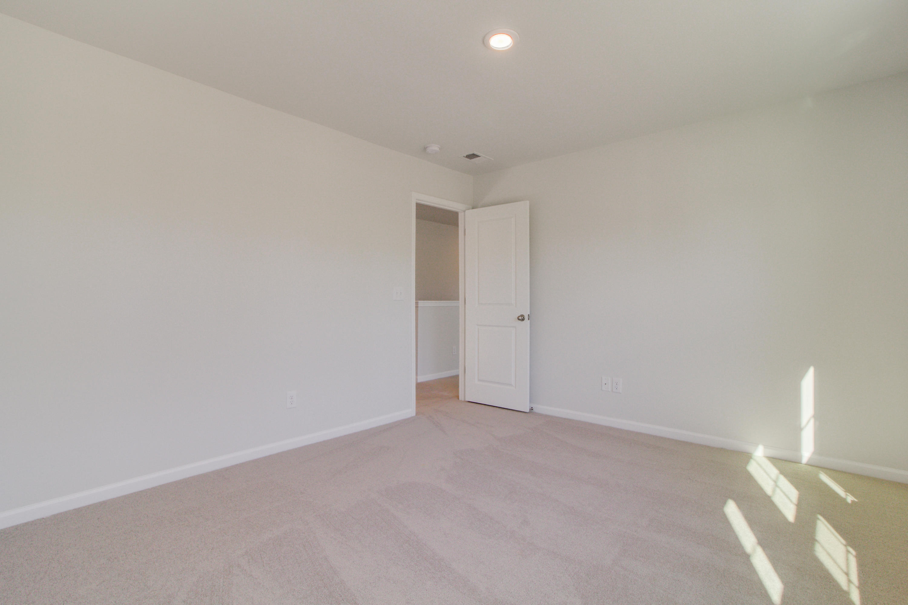 612 Squire Pope Road Summerville, SC 29486 - Photo 16 of 42 21