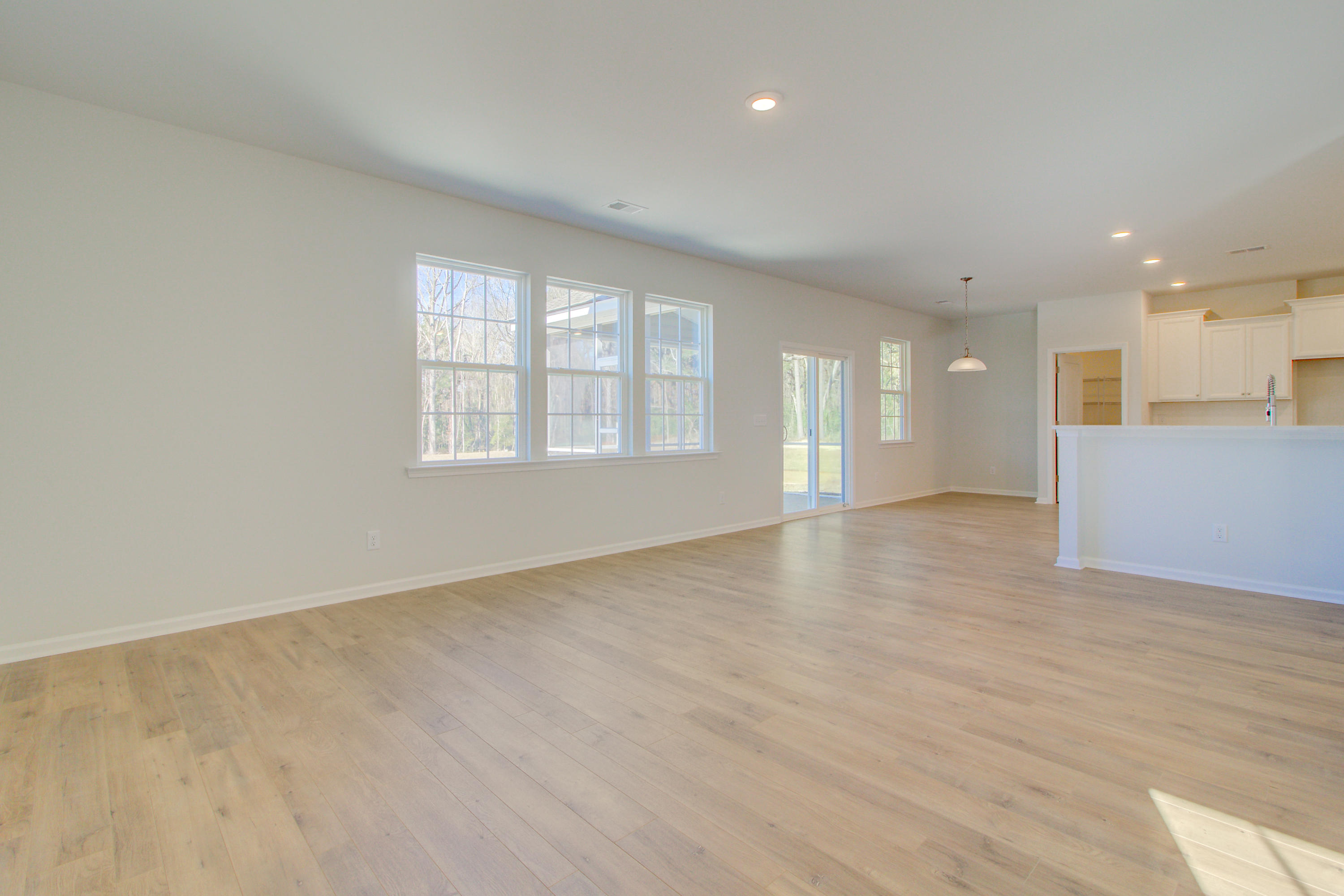 612 Squire Pope Road Summerville, SC 29486 - Photo 6 of 42 11