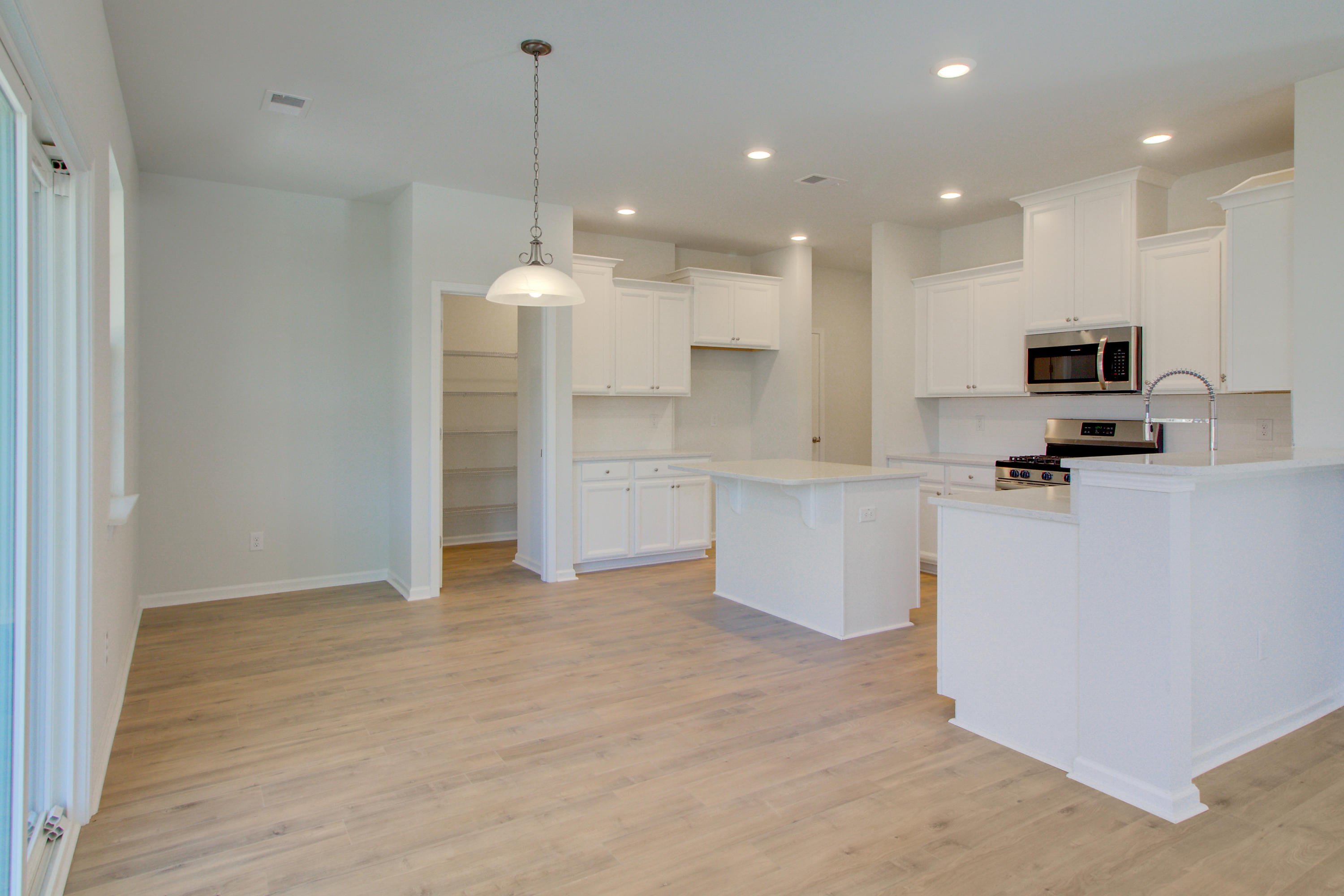 612 Squire Pope Road Summerville, SC 29486 - Photo 7 of 42 12