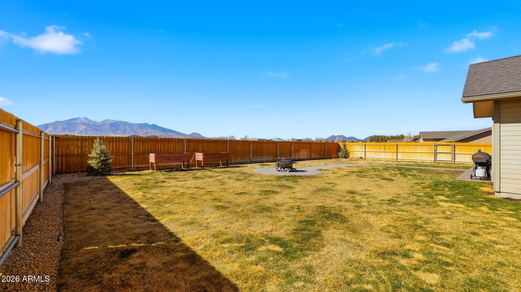 9630 North Aldrich Road Flagstaff, AZ 86004 - Photo 31 of 47 a bathroom with a sink and a tub