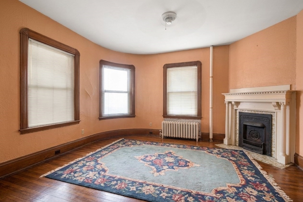 41 Charlotte Street Boston, MA 02121 - Photo 10 of 16