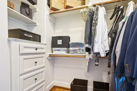 $925,000 | 1305 West Bell Street, Houston, TX 77019