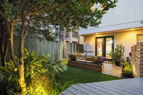 $925,000 | 1305 West Bell Street, Houston, TX 77019