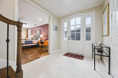 $925,000 | 1305 West Bell Street, Houston, TX 77019