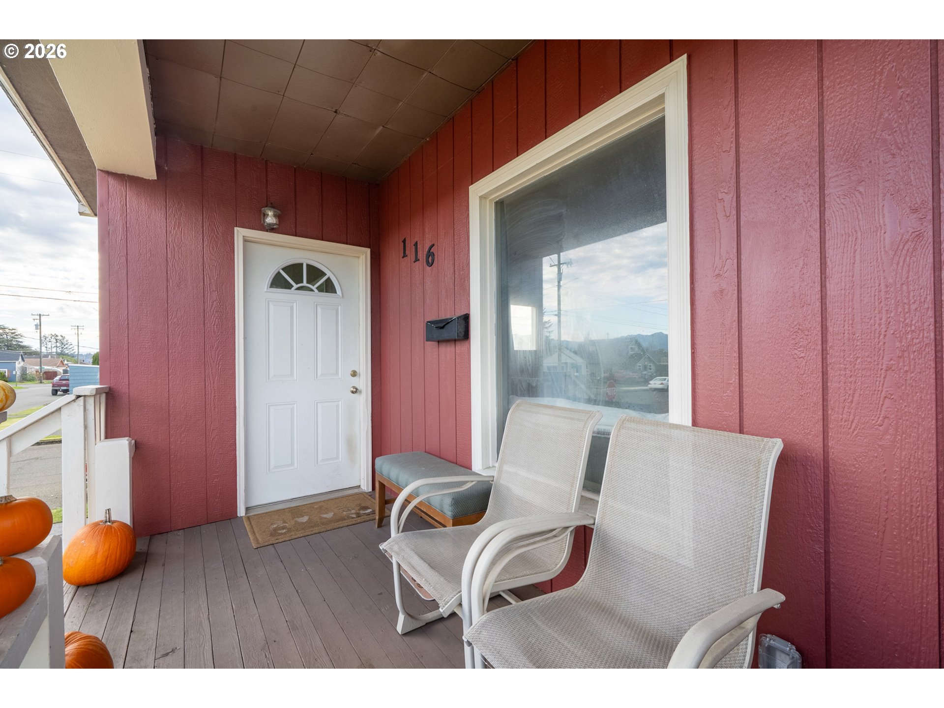 116 Cedar Avenue Tillamook, OR 97141 - Photo 3 of 33