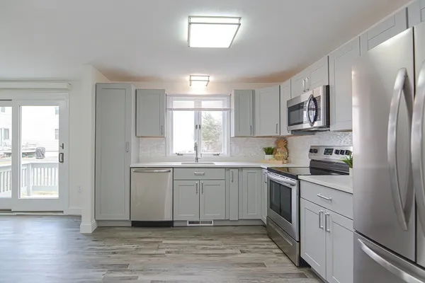 $3,200 | 80 Broadway, Unit 8, North Attleboro, MA 02760