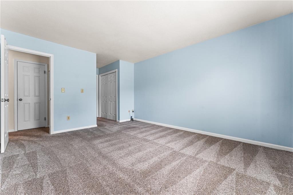 286 Windsor Ridge, Unit 25 New Castle, PA 16105 - Photo 12 of 26 Gallery Image 12