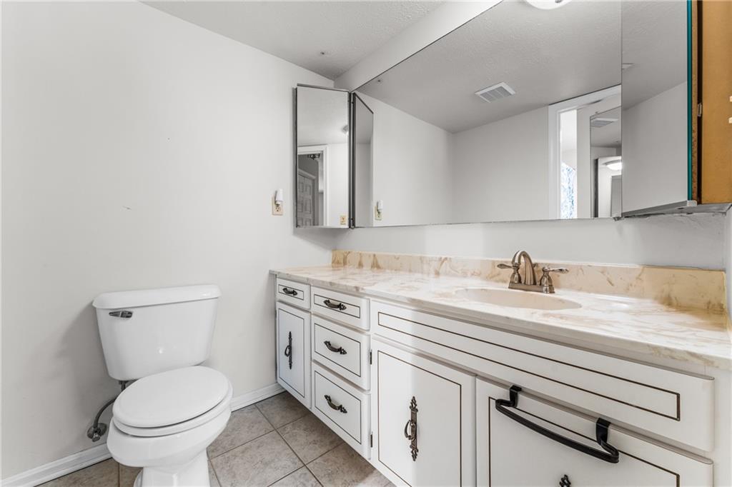 286 Windsor Ridge, Unit 25 New Castle, PA 16105 - Photo 16 of 26 Gallery Image 16