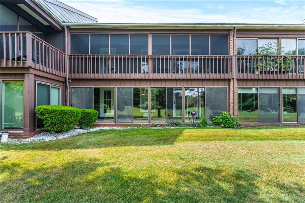 286 Windsor Ridge, Unit 25 New Castle, PA 16105 - Photo 17 of 26 Gallery Image 17