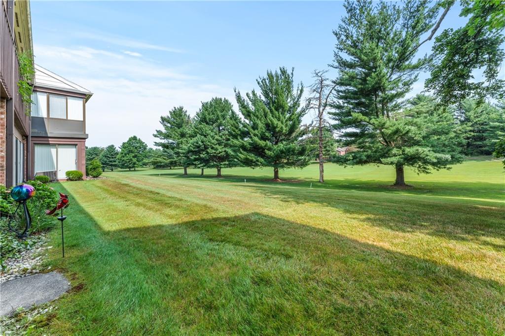 286 Windsor Ridge, Unit 25 New Castle, PA 16105 - Photo 20 of 26 Gallery Image 20
