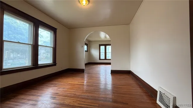 $130,000 | 1890 Linwood Avenue, Niagara Falls, NY 14305